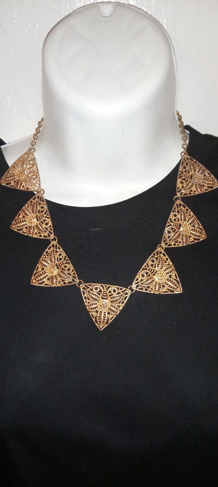 Gold Tone Necklace Choker Necklace Is Adjustable