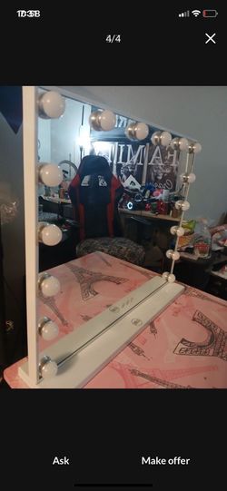 Vanity mirror light