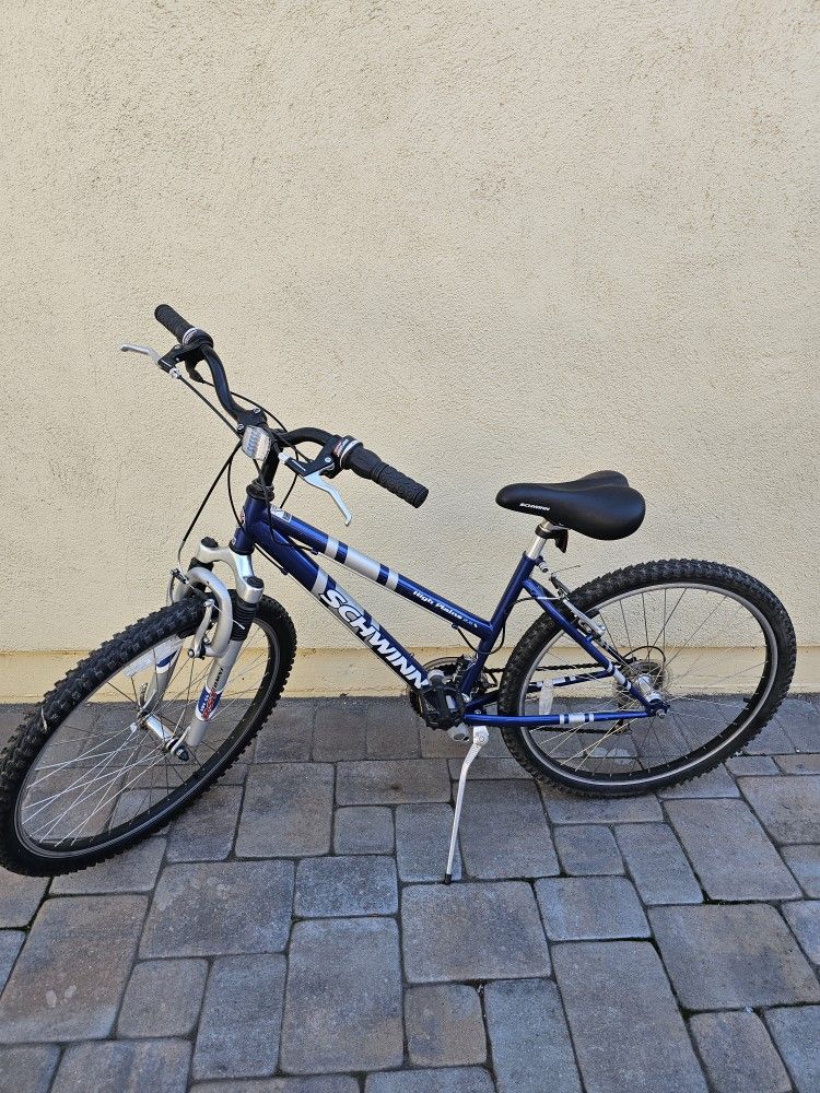 SCHWINN HIGH PLANES LIKE NEW