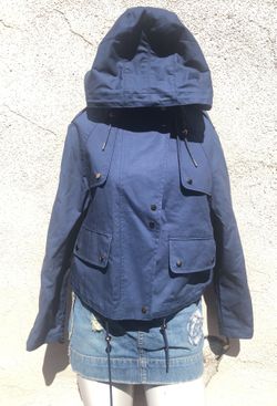 Navy Zara women’s hoodie jacket