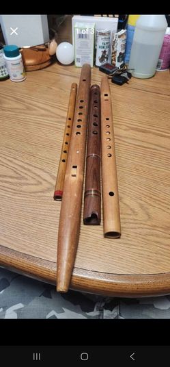 wooden folk and Native American style flutes