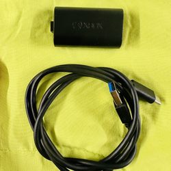Xbox Play and Charge Kit USB Rechargeable Battery ( Used )