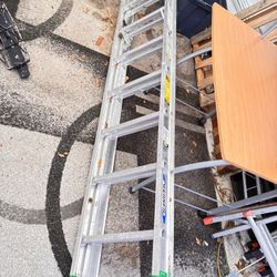 Werner 18ft Aluminum Ladder 