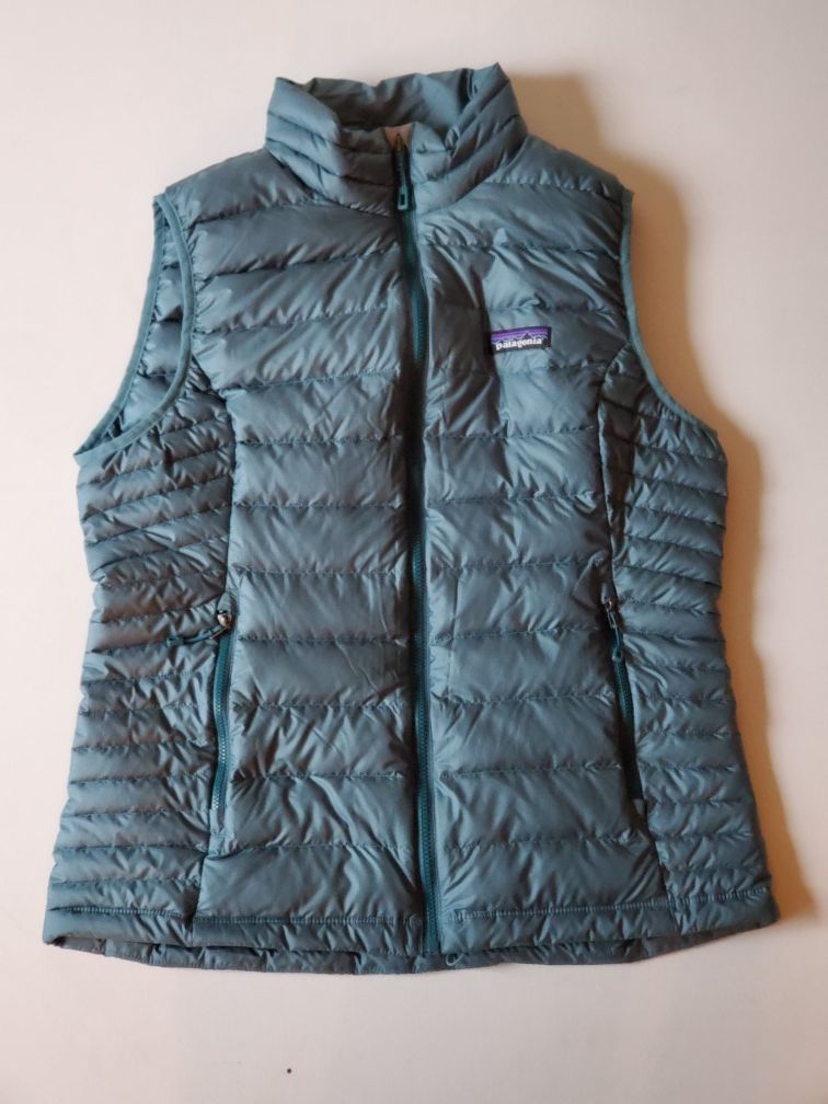Patagonia Women's Down sweater vest medium