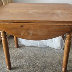 Solid Pine Round Dining Table