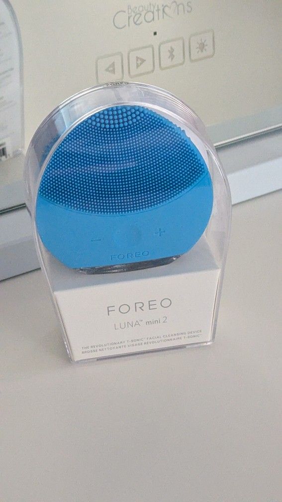 FOREO Luna Mini 2 Facial Cleansing Device AQUAMARINE - New