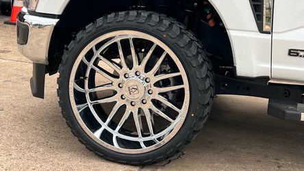 24x12  Chrome  Wheel with Off-Road Tire