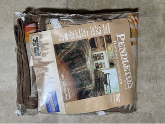 Vintage Pendelton Harding Robe White Collection Complete 5-piece Matching Bedding Set