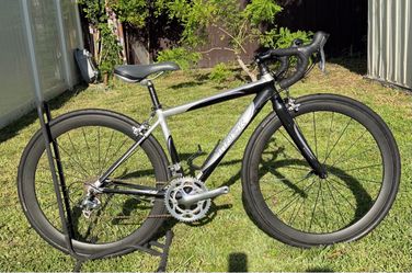 Road Bike Trek 2.3  full Carbon Fiber  47cm