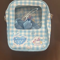 Cinnamon Roll Bag 