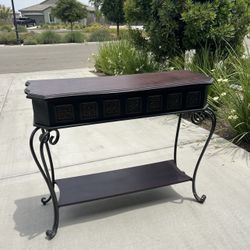 Accent Entry Table 