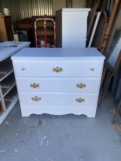  White 3 Drawer Dresser