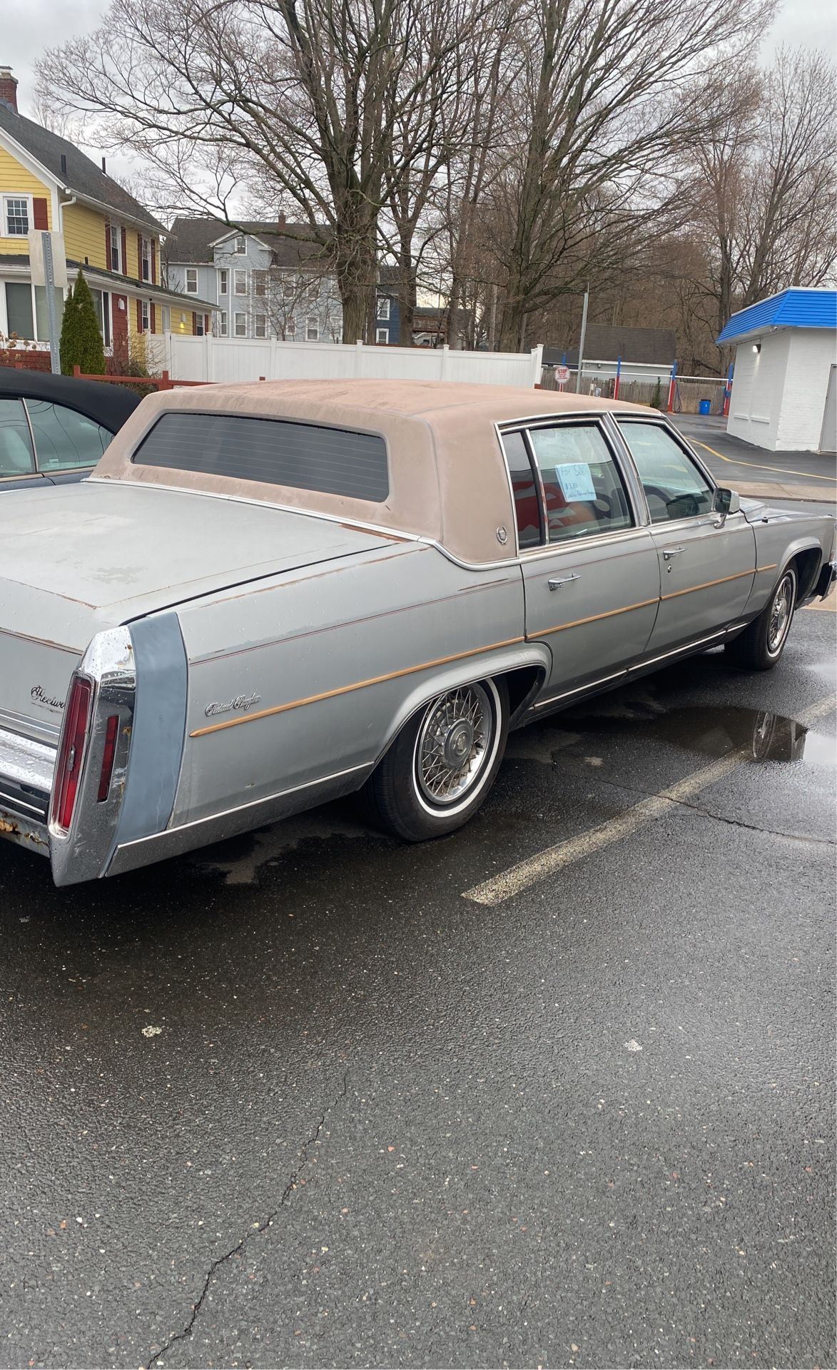 Cadillac. Fleetwood Brougham 1984