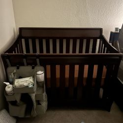 Delta Crib + Mattress 