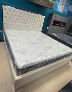 NEW IN BOX-  Cream 55"H King & Queen Size Tufted Platform Bed Frame FINANCE $54 Down