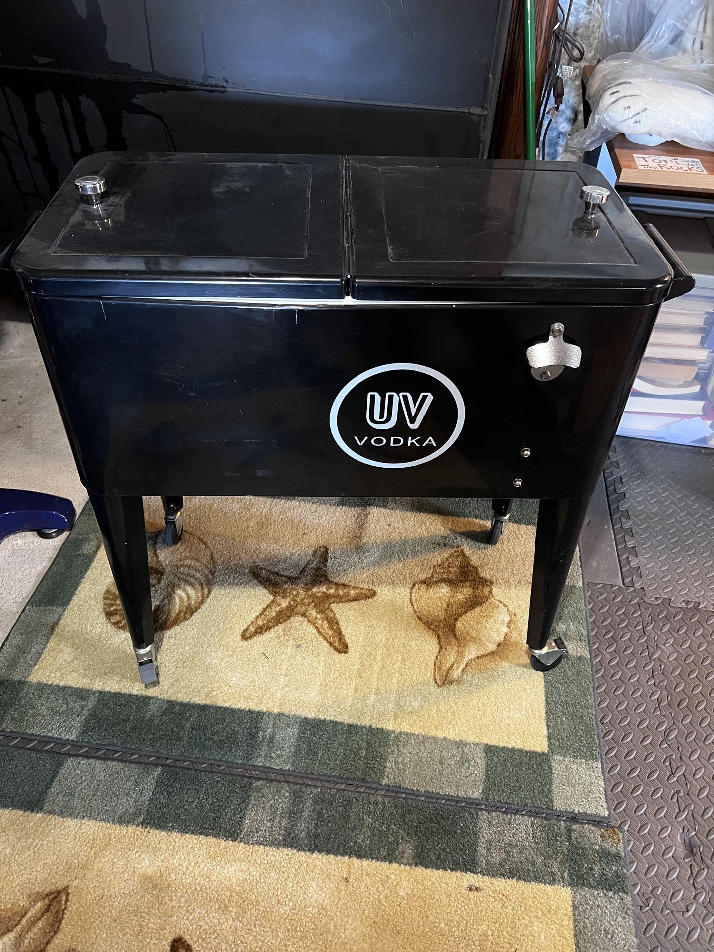Outdoor Beverage Cooler Cart