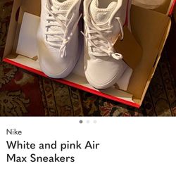 Nike Women’s Sneakers 9.5