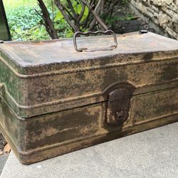 Antique Tackle/Tool Box w/Tools