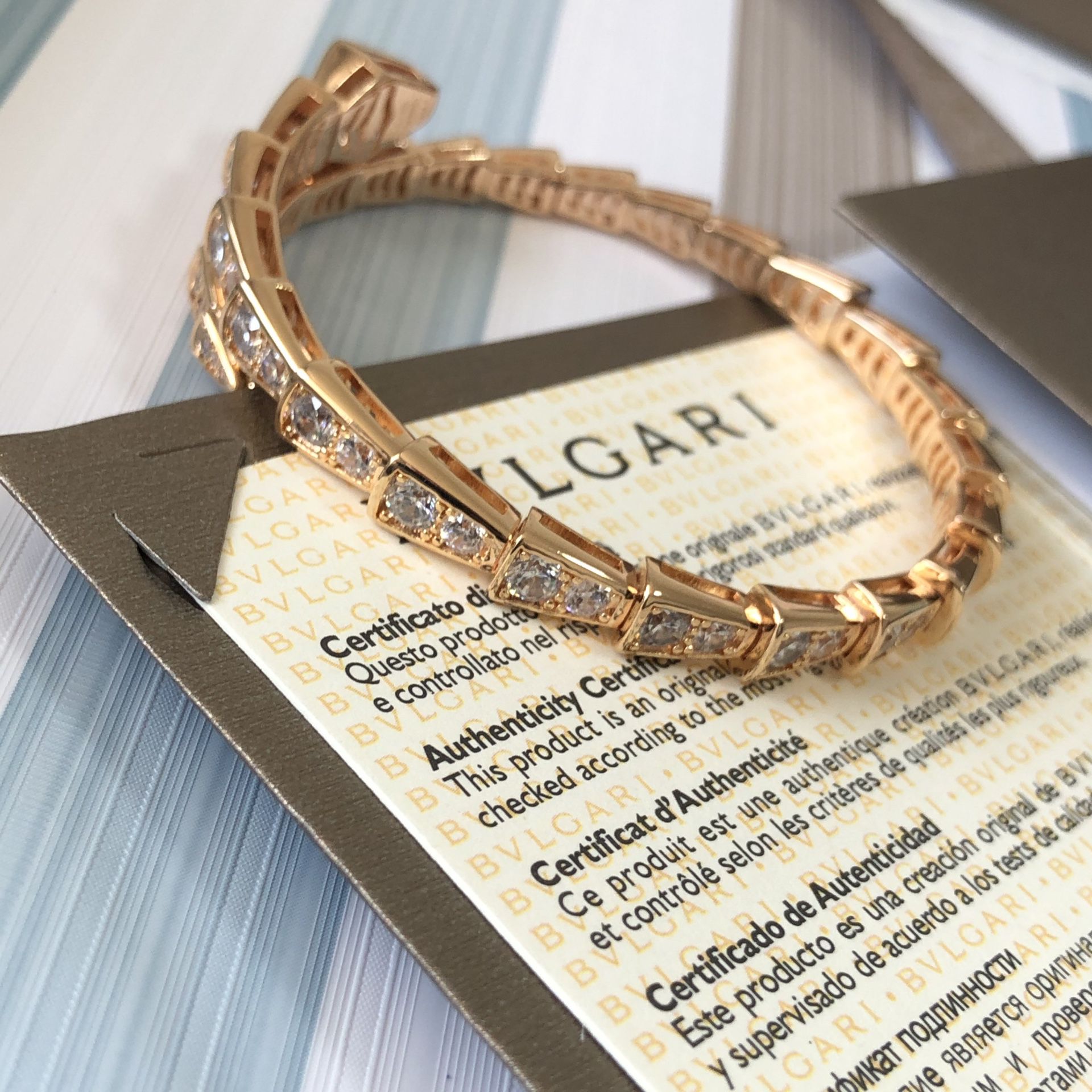 Bvlgari SERPENTI 18K Rose Gold Colorless Diamond Bracelet Size: M for Sale  in Santa Monica, CA - OfferUp