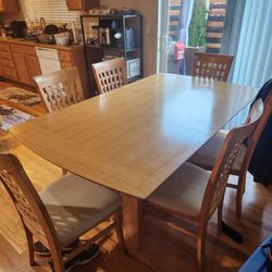 Dinning Table With 6 Chairs 