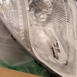 2006-2009 prisus headlights right and left 
