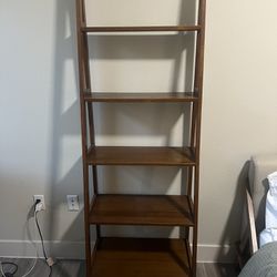 Wooden Ladder bookshelf 