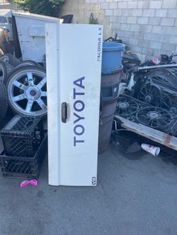 95-04 Tacoma tail gate