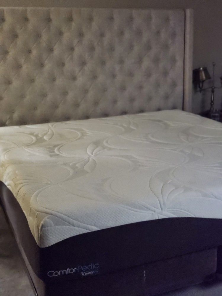 Comfor-pedic King Size Mattress, Platorm, Tufted Headboard