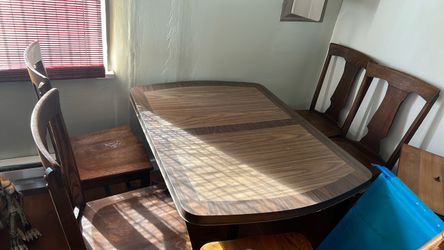 Sets of chairs and table