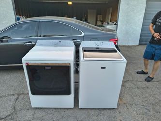 Maytag Washer and Dryer Set
