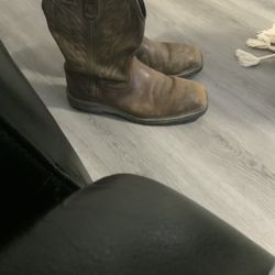  ARIAT WORK BOOT  STEE L TOE SIZE 12