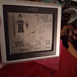 La Crosse Technology Weather Station Clock