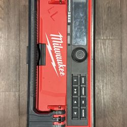 M18 Lithium-Ion Cordless PACKOUT Radio/Speaker with Built-In Charger