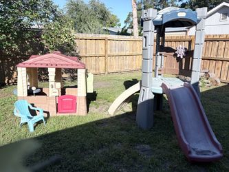 Outdoor kids play set