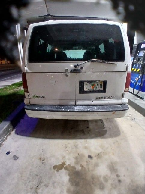 2003 Chevrolet Astro Van