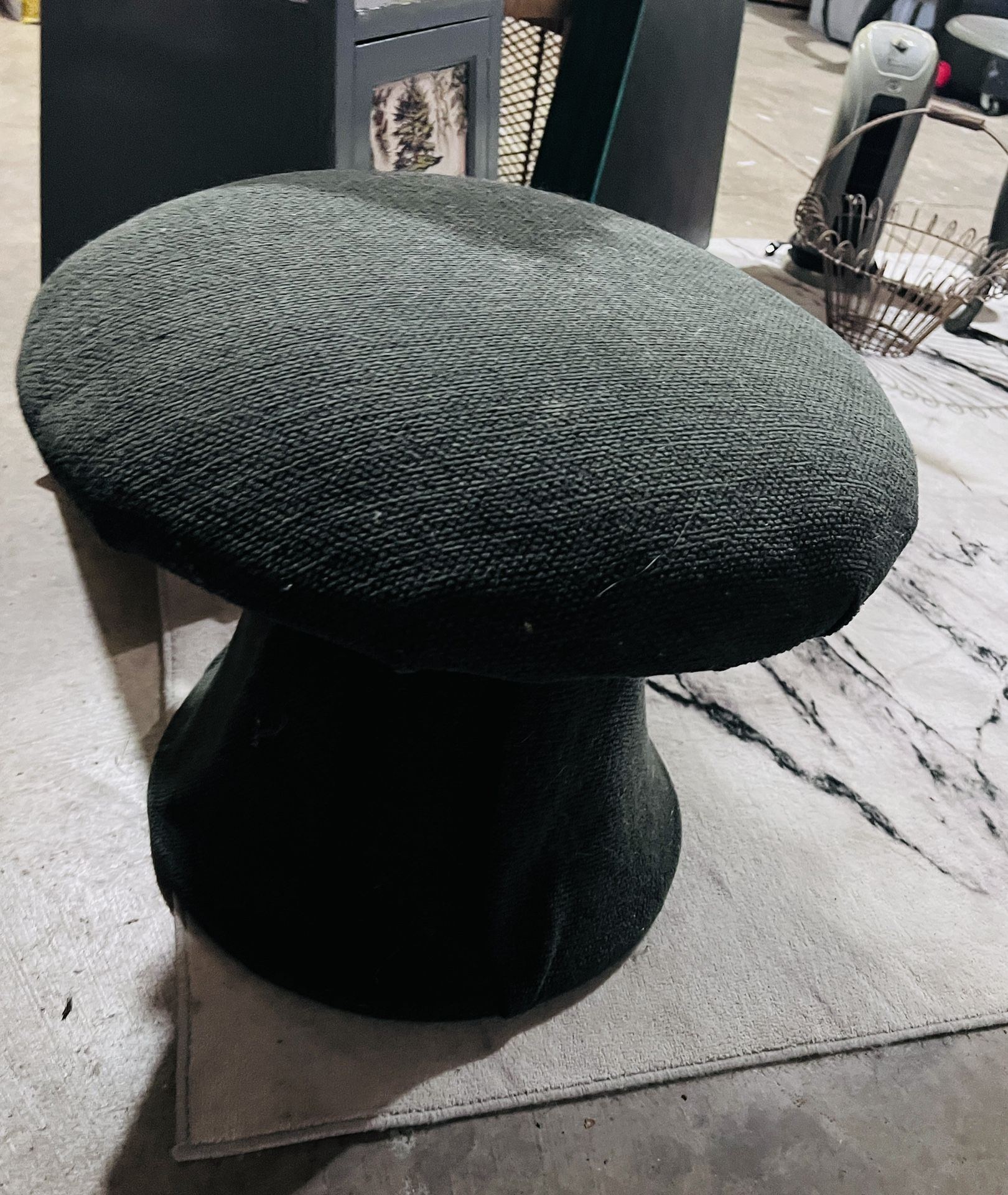 Mushroom stool