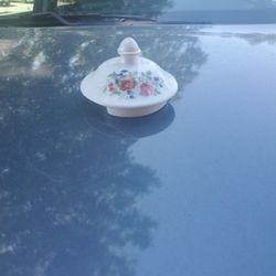 Porcelain Lid To A Sadler Teapot With Musk Rose And Flowers 