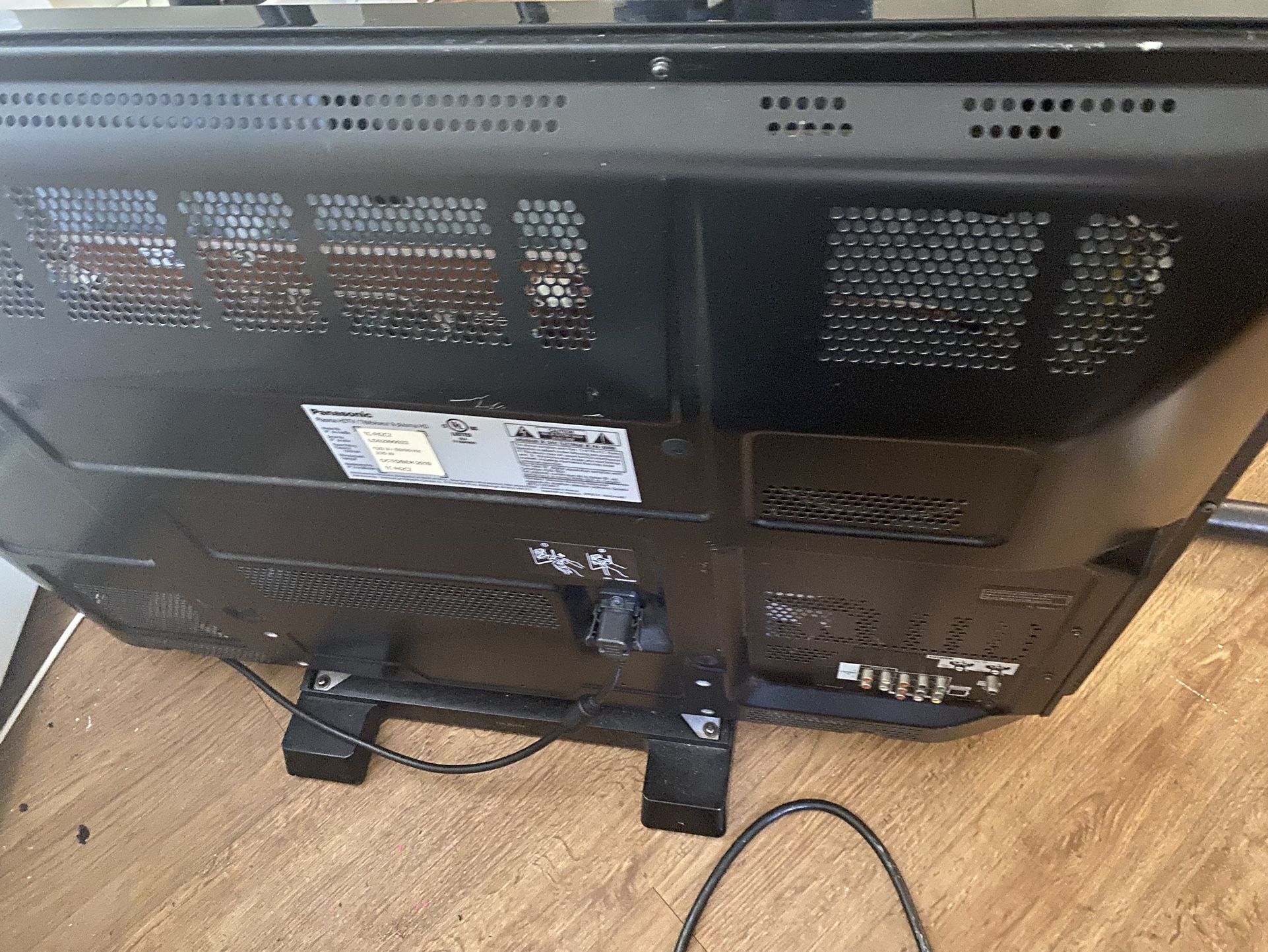 TV 40 Or 42 Inch Size Old School