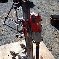 4 Milwaukee CORE Drills With Stand And Rig
