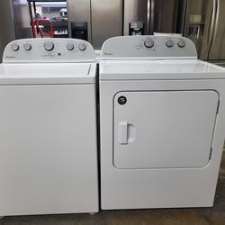 2022 Whirlpool Washer And Dryer Set 