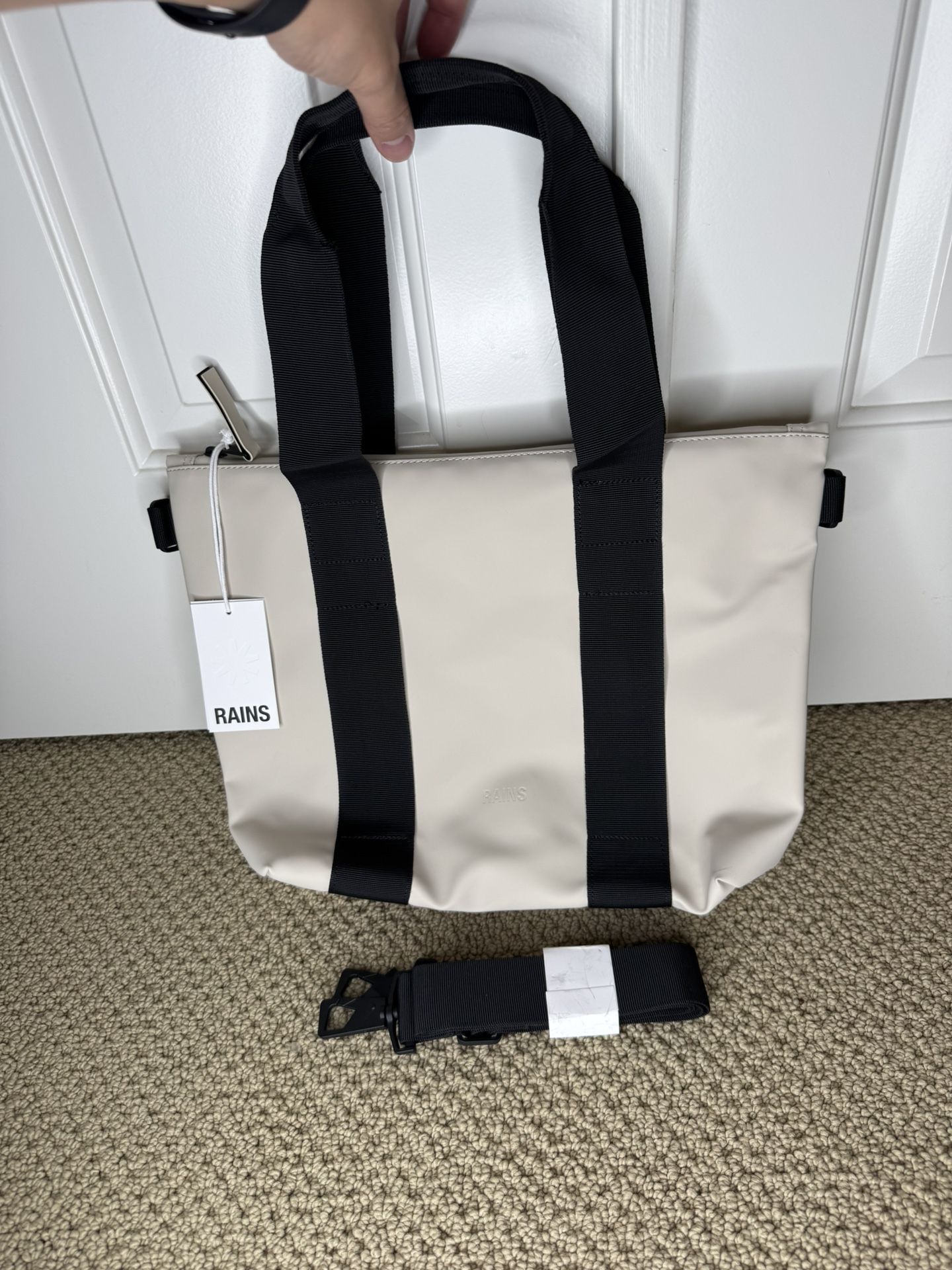 PRICE FIRM Rains Tote Bag Micro Dune Waterproof BRAND NEW w/Tags MSRP $95