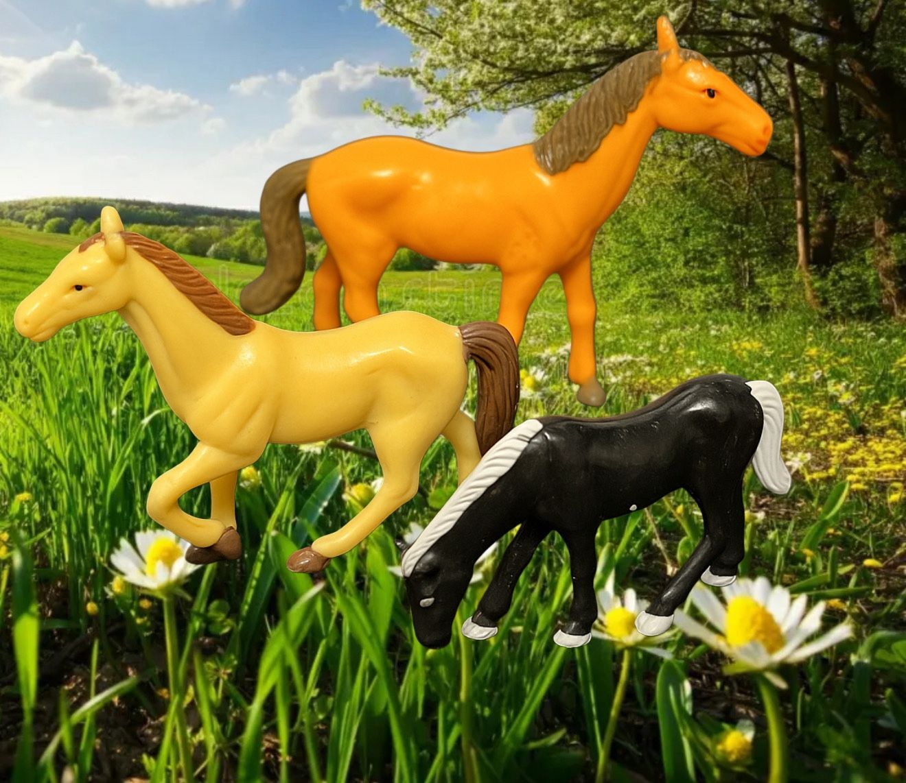 Jaru Vintage 1980s Plastic Horse Figurines Trio Pale, Black Orange, 1.5–3.25”