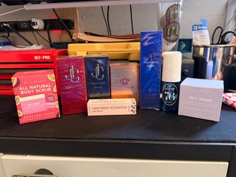 Beauty & Fragrance Bundle – 7 Items