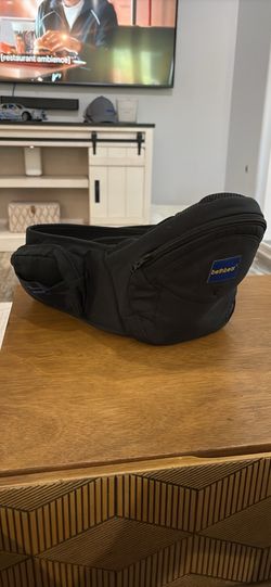 Baby hip carrier