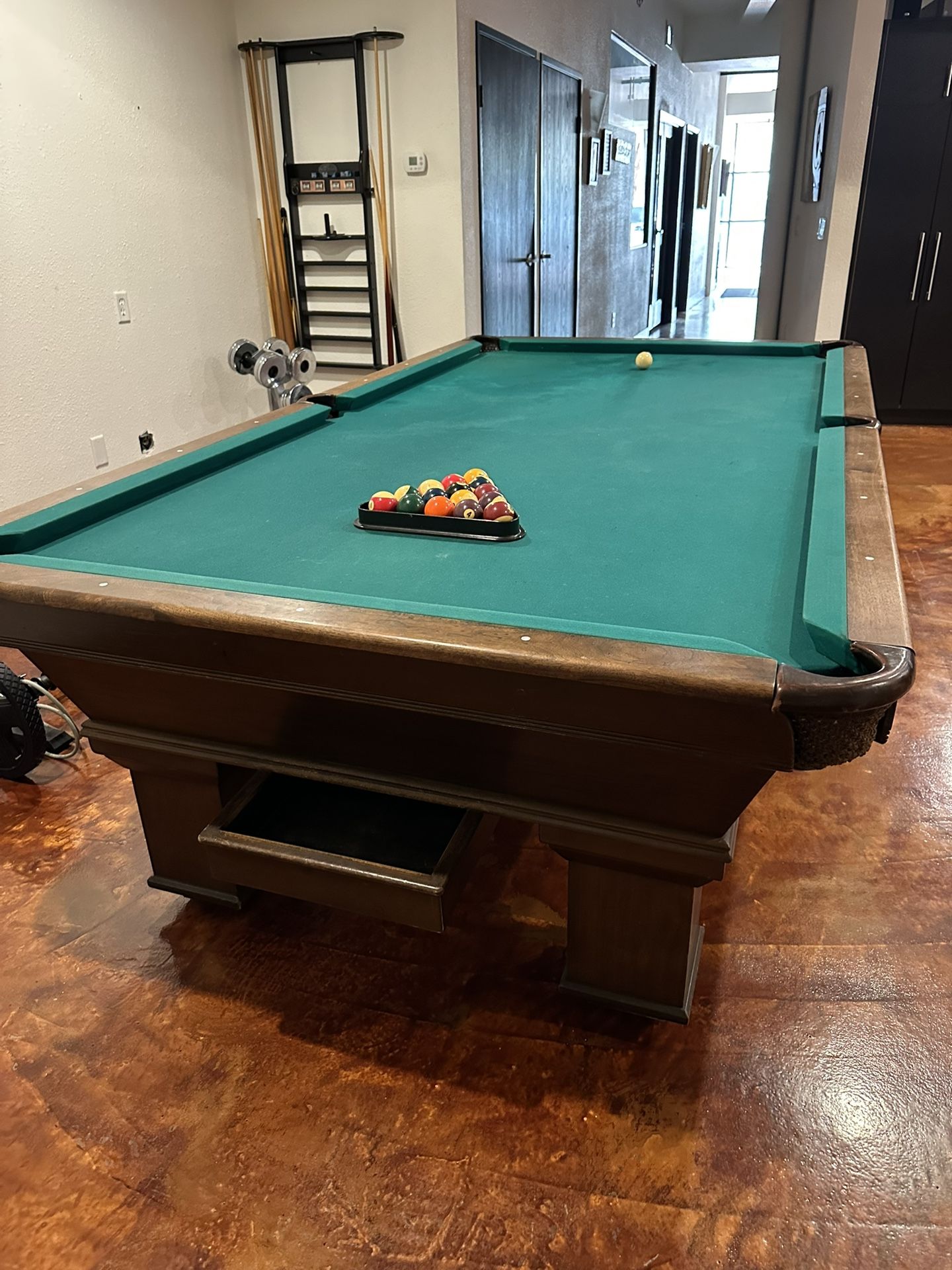 Pool Table Billiards Table 