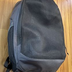 Patagonia 30L Black Plining Divider Backpack Water-Resistant, Durable, Unisex