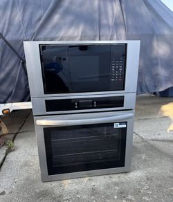 Wall Oven With Microwave