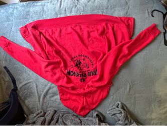 Red true zip up was worn n washed once