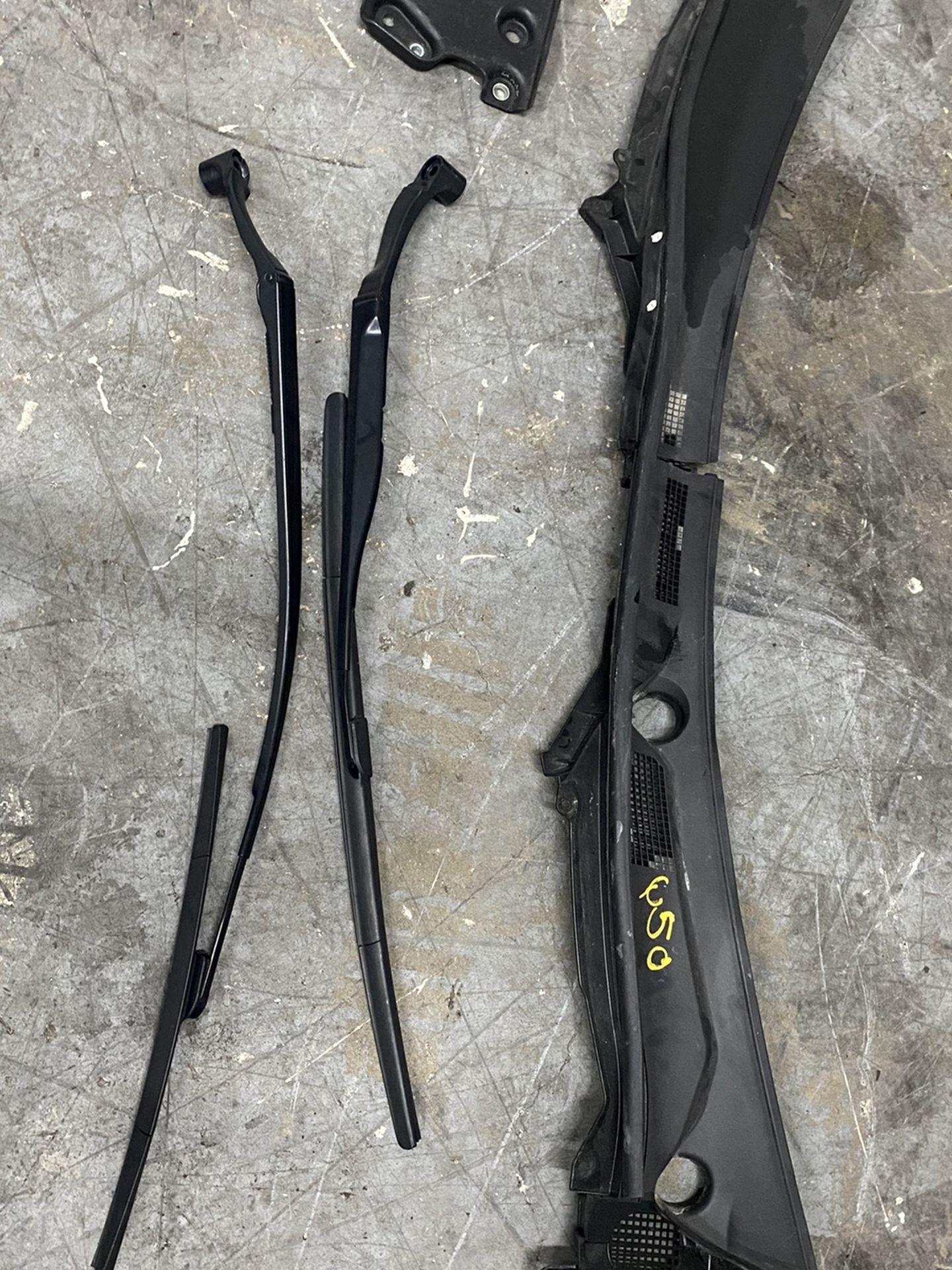 Infiniti Q50 Wiper Covers