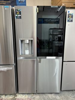 LG - 27.1 Cu. Ft. Side-by-Side Smart Refrigerator with Craft Ice